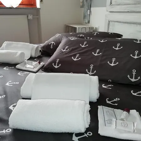 Good Morning Shopping Alojamento de Acomodação e Pequeno-almoço 3*